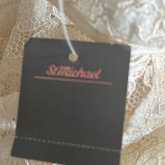 Beautiful Satin & Lace Vintage St Michael Bridal Slip NWT - Picture 9 of 9